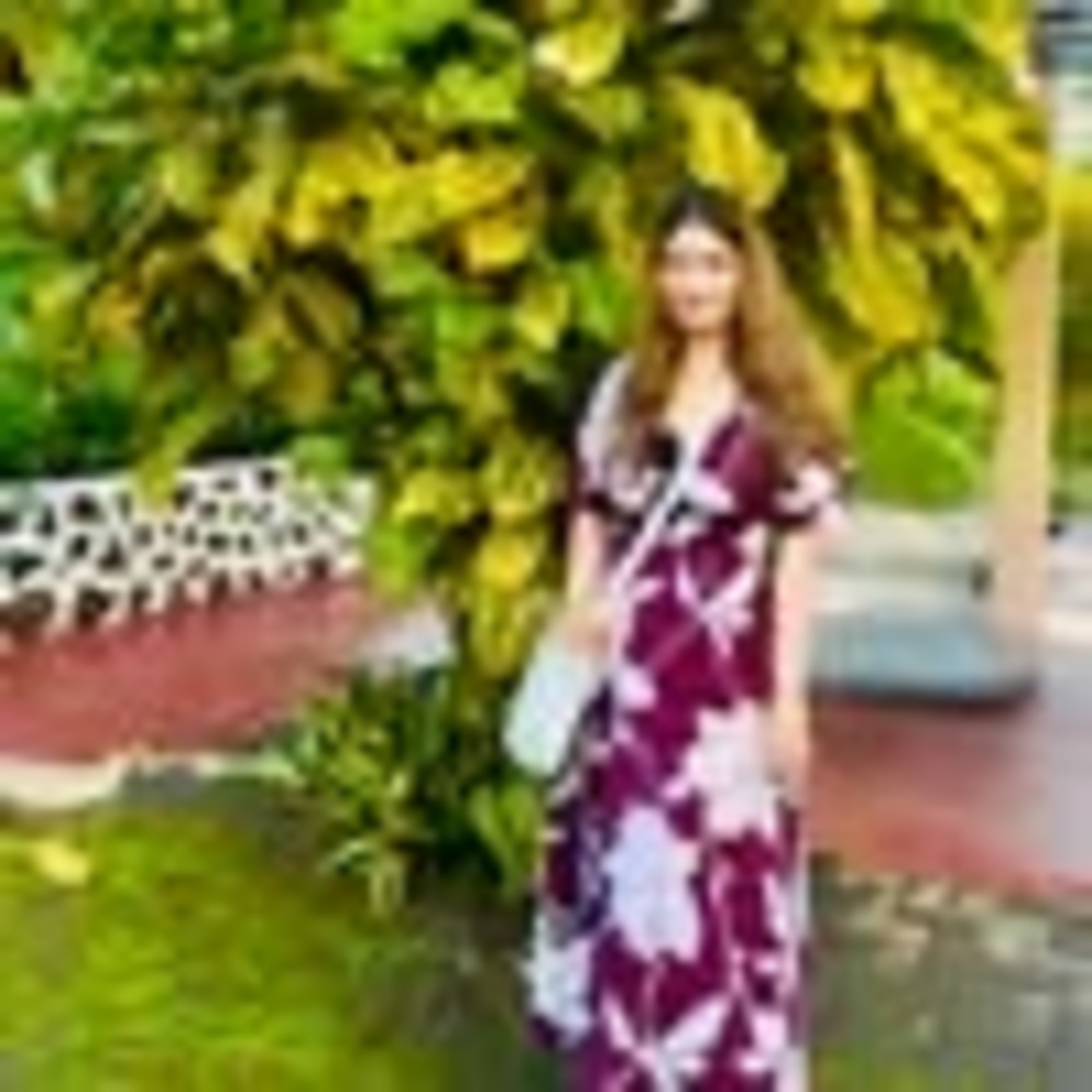 Meet your Posher, Sana